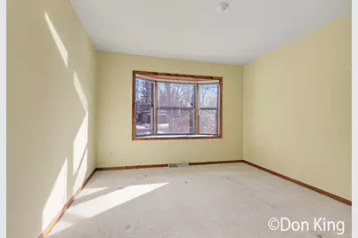 2151 Ter Van Drive NE, Grand Rapids, MI 49505 - Photo 11