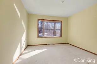 2151 Ter Van Dr NE, Grand Rapids, MI 49505 - Photo 11