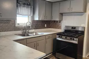 1873 Valley St, Muskegon, MI 49442 - Photo 9