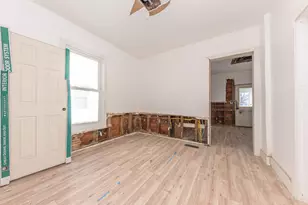 143 Bates St, Jackson, MI 49202 - Photo 15