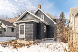 143 Bates St, Jackson, MI 49202 - Photo 3