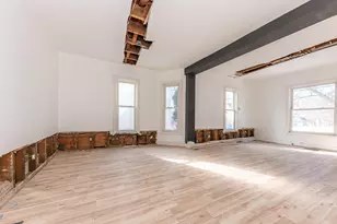 143 Bates St, Jackson, MI 49202 - Photo 11