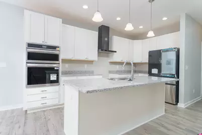 33 Aviara Oaks Parkway, Jackson, MI 49201 - Photo 13