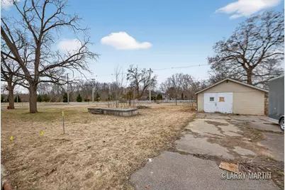 222 S Division Street, Lowell, MI 49331 - Photo 5