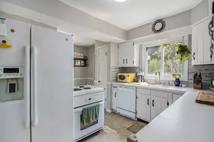 267 Parchmount Ave, Kalamazoo, MI 49004 - Photo 15