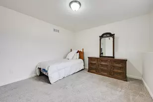 58640 Pond View Ln, Three Rivers, MI 49093 - Photo 17