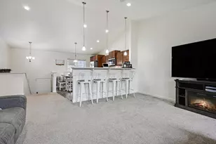 58640 Pond View Ln, Three Rivers, MI 49093 - Photo 5