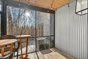 2022 Celadon Dr NE, Grand Rapids, MI 49525 - Photo 25