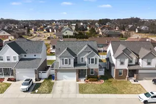 47571 Viola Ln, New Baltimore, MI 48047 - Photo 5