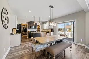 47571 Viola Ln, New Baltimore, MI 48047 - Photo 11