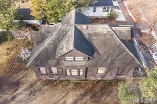 202 E 26th St, Holland, MI 49423 - Photo 27