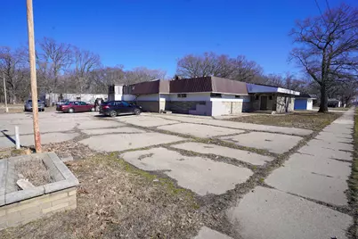 604 E Sherman Boulevard, Muskegon, MI 49444 - Photo 1