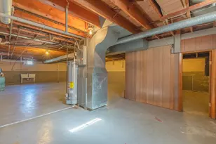 1712 W Ogden Circle, Benton Harbor, MI 49022 - Photo 23