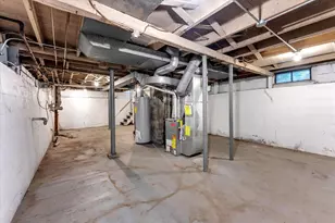 865 10th St NW, Grand Rapids, MI 49504 - Photo 29