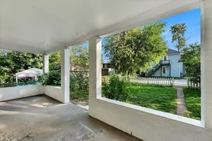 865 10th St NW, Grand Rapids, MI 49504 - Photo 7