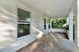 865 10th St NW, Grand Rapids, MI 49504 - Photo 5