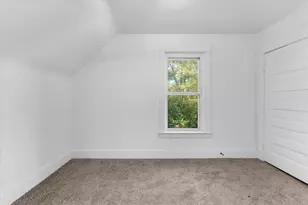 865 10th St NW, Grand Rapids, MI 49504 - Photo 23