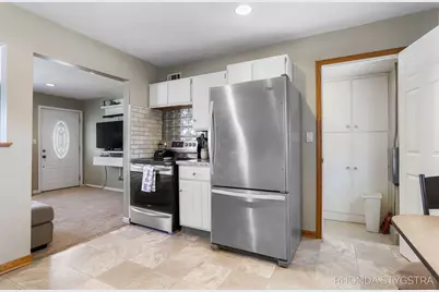 890 Paw Paw Drive, Holland, MI 49423 - Photo 9