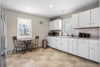 890 Paw Paw Drive, Holland, MI 49423 - Photo 5