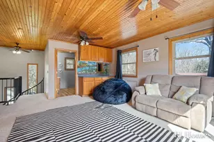 7628 Main St, Newaygo, MI 49337 - Photo 21