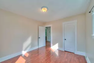 121 N Thompson St, Jackson, MI 49202 - Photo 21