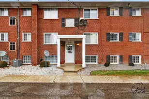 8180 Crestview Dr, Sterling Heights, MI 48312 - Photo 1