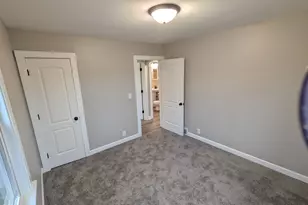 105 N Woodrow Ave, Battle Creek, MI 49015 - Photo 11