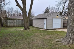 105 N Woodrow Ave, Battle Creek, MI 49015 - Photo 7