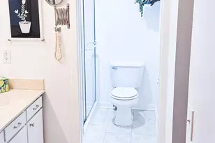 160 Carberry Hill Ct, Kalamazoo, MI 49006 - Photo 19