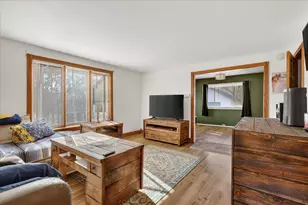 842 10th St, Plainwell, MI 49080 - Photo 11