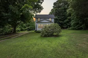 842 10th St, Plainwell, MI 49080 - Photo 1