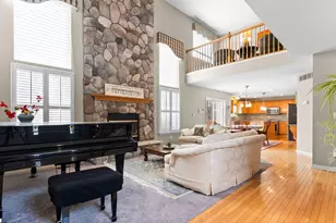 13240 Redmonds Hill Ct, Chelsea, MI 48118 - Photo 9