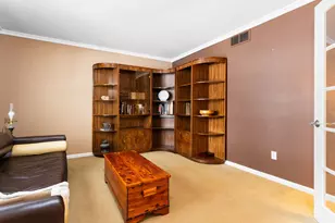 13240 Redmonds Hill Ct, Chelsea, MI 48118 - Photo 7