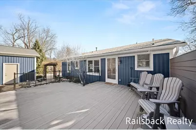 4901 Pinedell Avenue NE, Comstock Park, MI 49321 - Photo 25