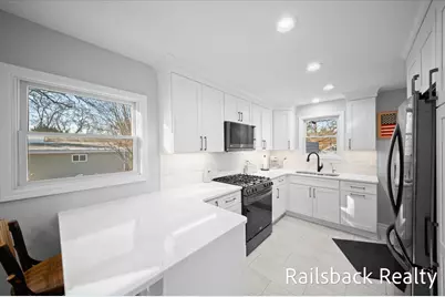 4901 Pinedell Avenue NE, Comstock Park, MI 49321 - Photo 9