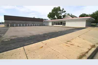 588 Capital Avenue SW #A, Battle Creek, MI 49015 - Photo 3
