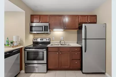 756 W Kilgore Road #306, Kalamazoo, MI 49008 - Photo 11