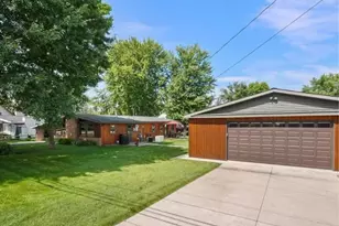 427 Iroquois Ave, Prudenville, MI 48651 - Photo 1