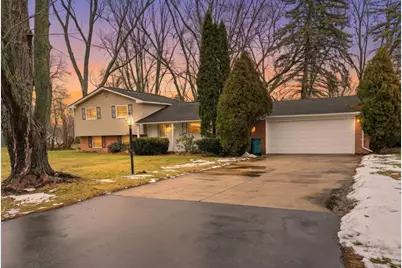 6382 Houghten Drive, Troy, MI 48098 - Photo 1