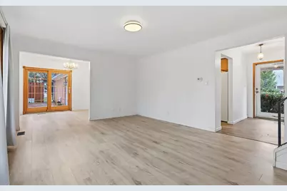 6382 Houghten Drive, Troy, MI 48098 - Photo 5