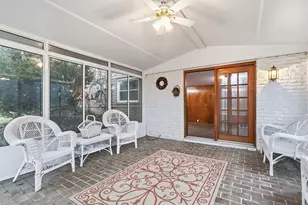 6382 Houghten Dr, Troy, MI 48098 - Photo 29