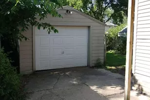 826 Arianna St NW, Grand Rapids, MI 49504 - Photo 3