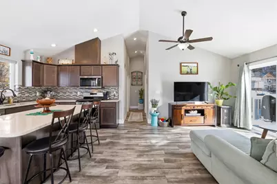 317 Quimby Street NE, Grand Rapids, MI 49505 - Photo 3