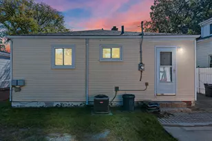 985 E Jarvis Ave, Hazel Park, MI 48030 - Photo 35