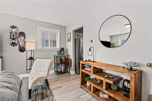 985 E Jarvis Ave, Hazel Park, MI 48030 - Photo 5