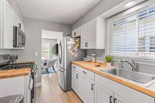 985 E Jarvis Ave, Hazel Park, MI 48030 - Photo 7