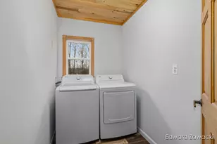 6914 Young Ave NE, Rockford, MI 49341 - Photo 21