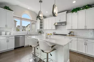 413 Blossom Dr, Ann Arbor, MI 48103 - Photo 9