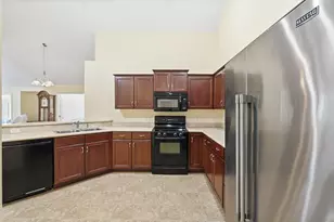 5315 Fawn Creek Dr SW, Wyoming, MI 49418 - Photo 7