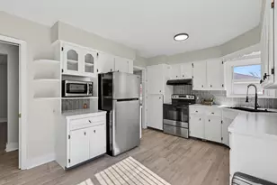 3486 Oak St, Hudsonville, MI 49426 - Photo 9